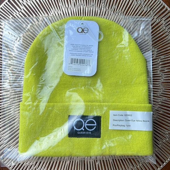 🌈 Queer Eye 🌈 yellow beanie 🌈 NWT 🌈 unisex 🌈 one size - Picture 1 of 2